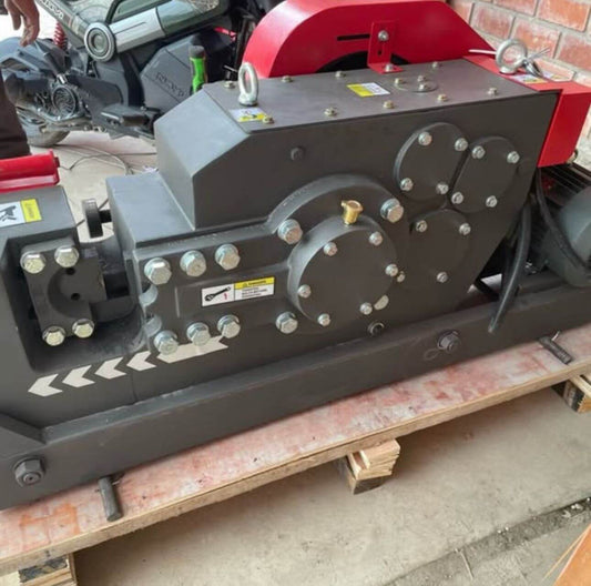 Maquina cortadora de fierros corrugados, tecnología de engranajes, motor de 3 kW, capacidad 32 cortes/min.